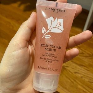 Lancôme rose sugar scrub